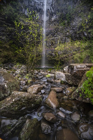 Lagoa do Vento with Upper Risco Waterfall