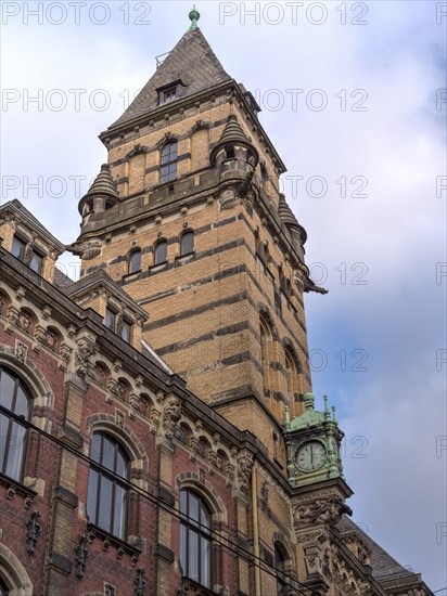 The former stock exchange building and today's regional court building from the era of historicism