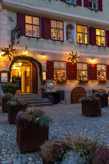 Restaurant with Christmas lights