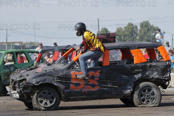 Demolition derby