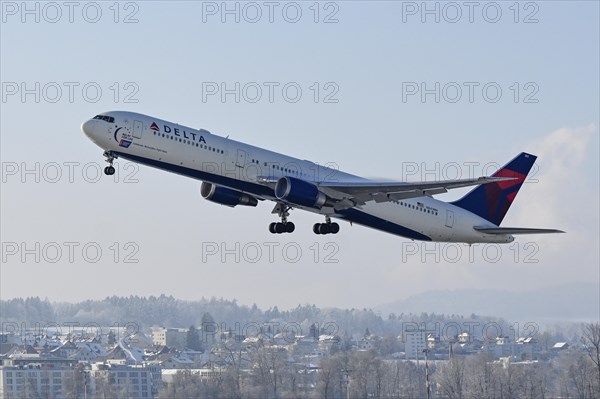 Aircraft Delta Air Lines