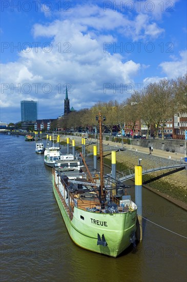 Ships at the Schlachte