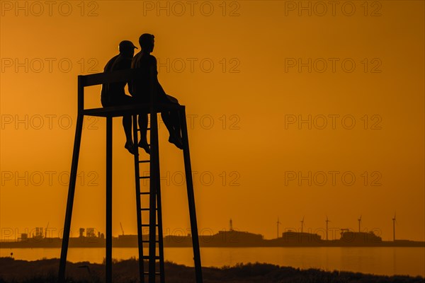 Bronze sculpture Soccoristas de Biarritz X-X by Aurora Canero in the dunes along the North Sea coast at Knokke-Heist