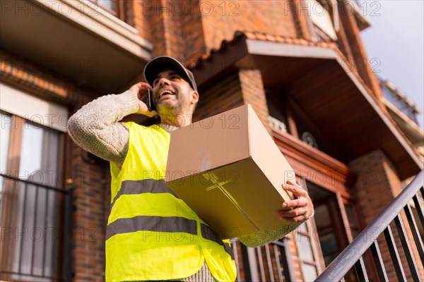 Parcel delivery man of an online store