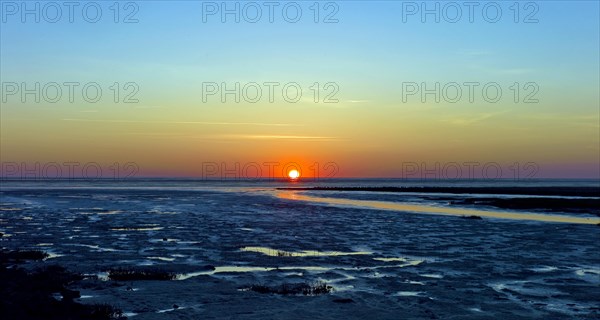 Sunset in the Wadden Sea near Cappel Neufeld