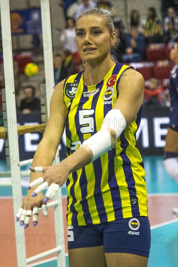 (Allianz MTV Stuttgart) (Fenerbahce Opet Istanbul), Volleyball Champions League 2022/23 Matchday 2, 21.12.2022