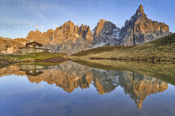 Laghetto Baita Segantini at sunset