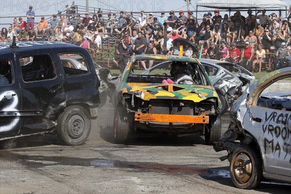 Demolition derby