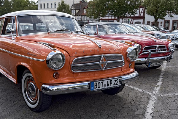 Vintage Borgward Isabella de Luxe Combi with white band tyres