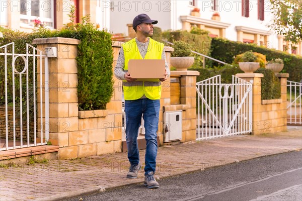 Package delivery driver from an online store