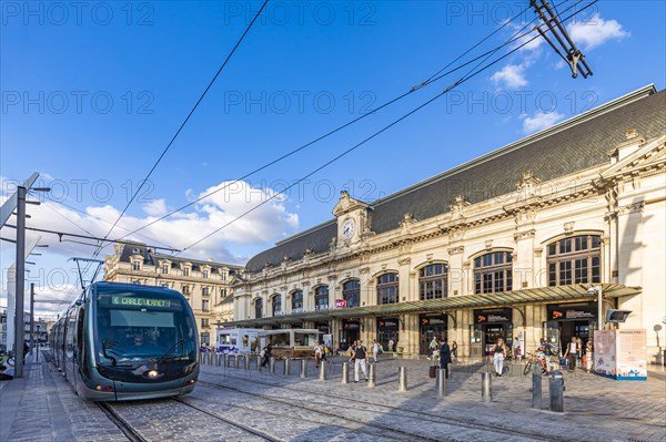 Tram in front of Bordeaux-Saint-Jean station in Bordeaux
