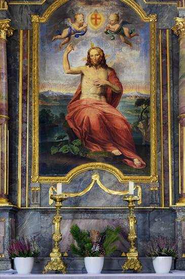 Side altar with image of Christ