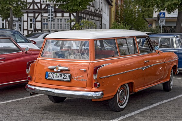 Vintage Borgward Isabella de Luxe Combi