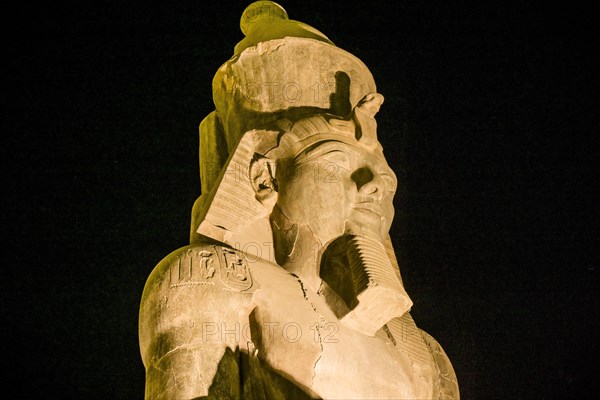 Statue of Ramses II on the pylon