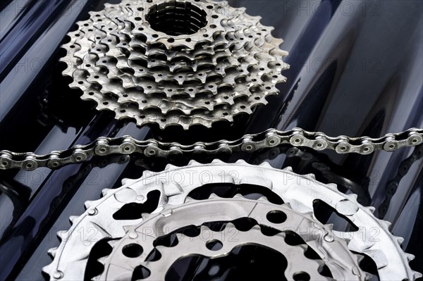 Gear sprocket