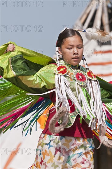 Girls fancy or shawl dancer