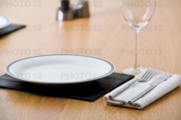 Single place setting