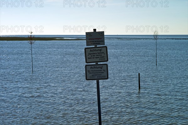 Harbour entrance with signposting