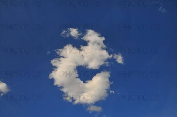 Cloud that looks like a donut