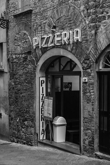 Pizzeria