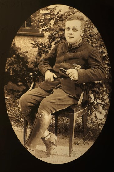 Old photograph of British army chaplain Philip Tubby Clayton