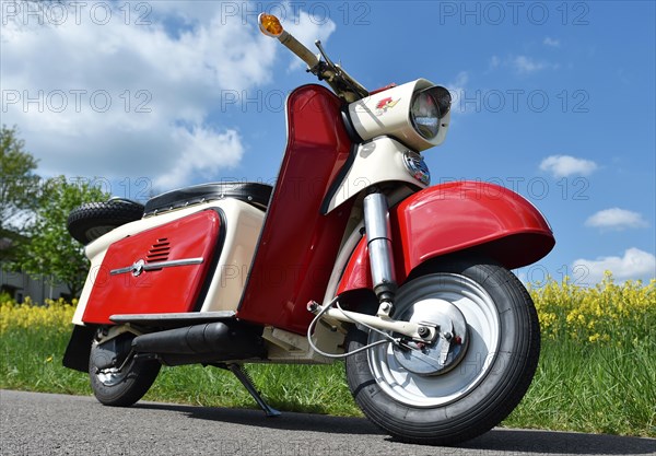 Touring scooter