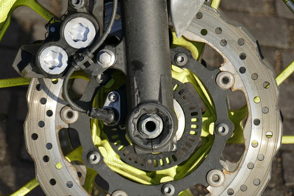 Gear shift or hub shift on a bicycle