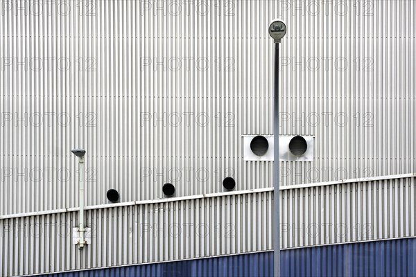 Facade BMW factory hall
