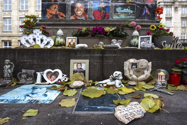 Memorial of Michael Jackson at the monument of Orlando di Lasso