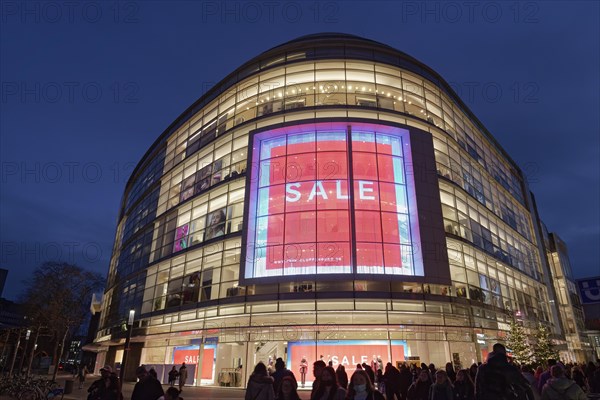 Peek & Cloppenburg department stores at night