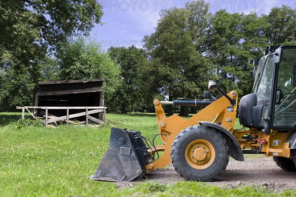 Wheel loader on a building plot