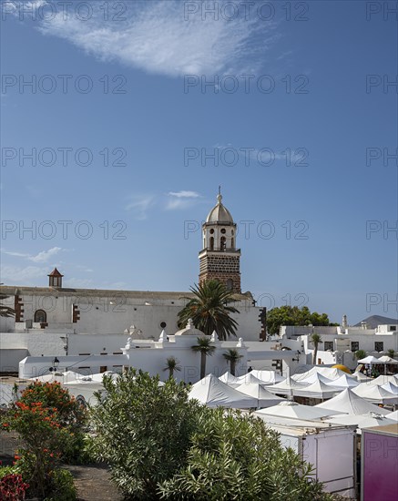 Sunday market and old town of Teguise