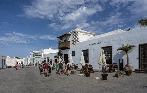 Sunday market and old town of Teguise