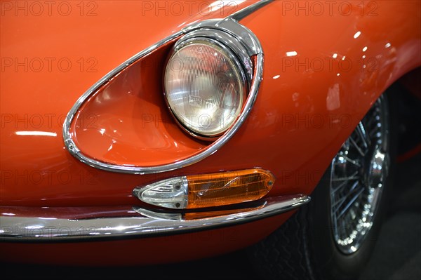 Car Headlights Jaguar E-Type