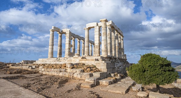 Ruin and columns of the ancient Temple of Poseidon