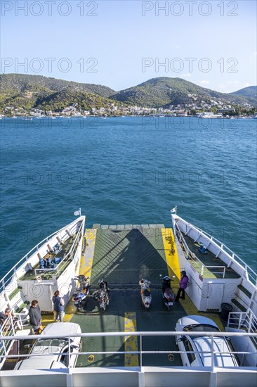 Ferry to Poros