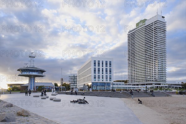 Beach promenade with Hotel Maritim and pilot station