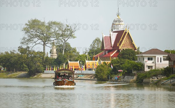 Rice barque on the Chao Phraya