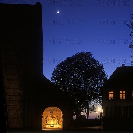 Moon and Venus over the St Suibertus Basilica