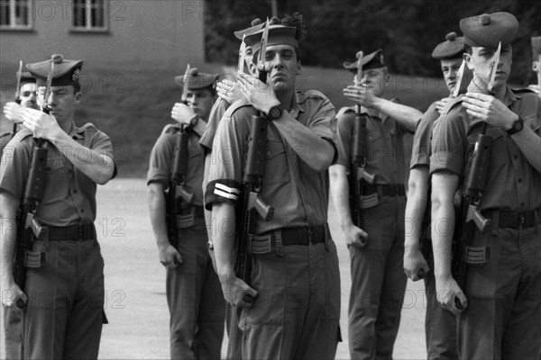 Parade exercise of the British Army of the Rhine with the Scottish Regiment