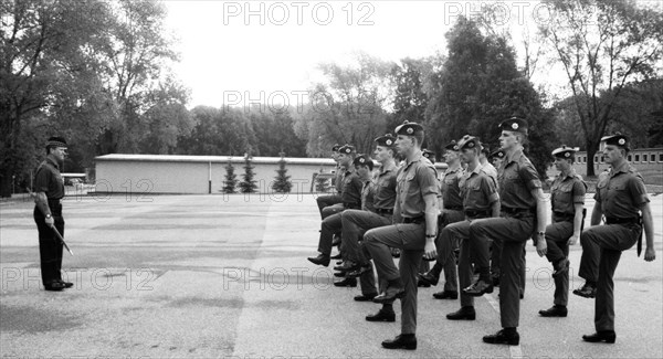 Parade exercise of the British Army of the Rhine with the Scottish Regiment