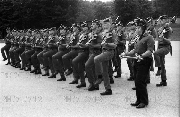 Parade exercise of the British Army of the Rhine with the Scottish Regiment