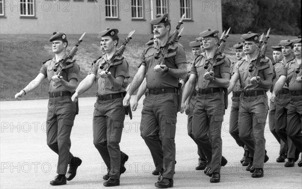 Parade exercise of the British Army of the Rhine with the Scottish Regiment