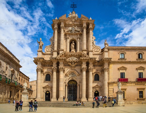 Cathedral of Santa Maria delle Colonne incorporates an ancient Ahtene temple