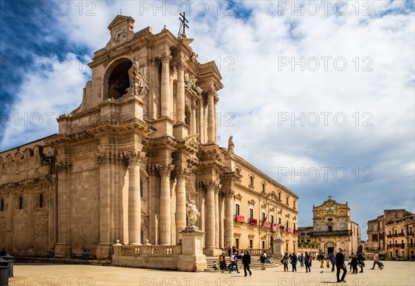 Cathedral of Santa Maria delle Colonne incorporates an ancient Ahtene temple