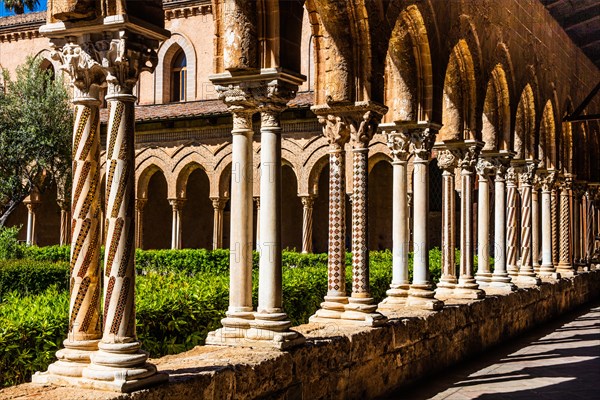 Cloister with 228 differently designed double columns