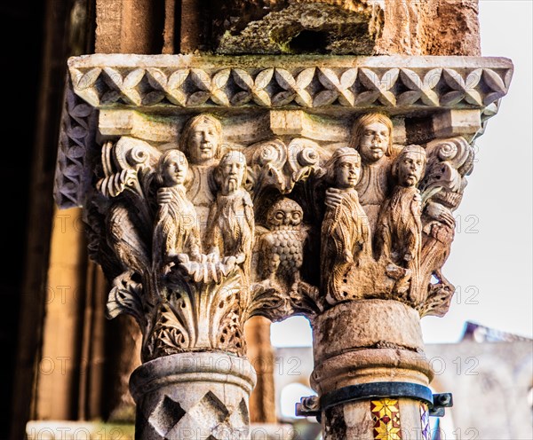 Cloister with 228 differently designed double columns