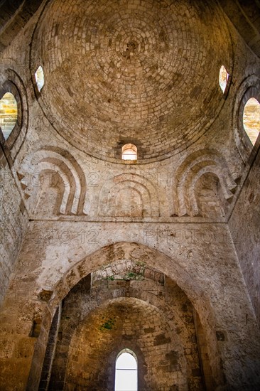 Dome vault