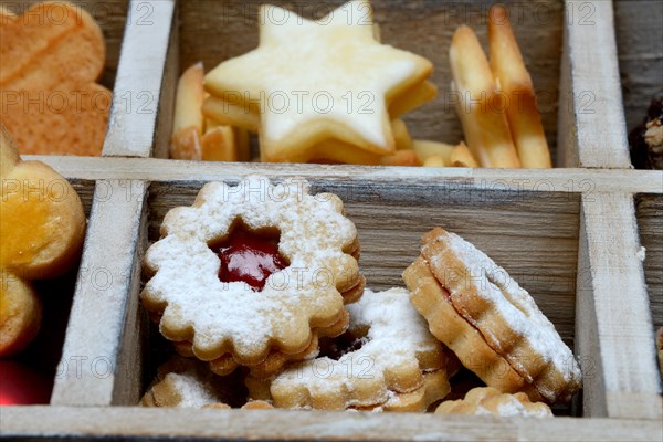 Assorted Christmas biscuits in fanned wooden box