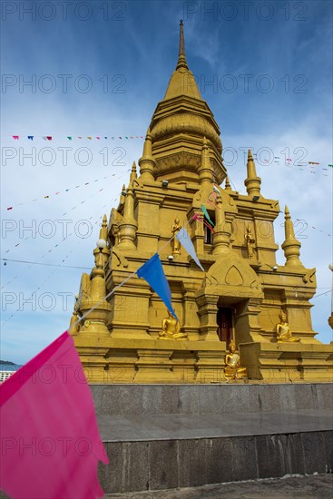 Temple Wat Phra Chedi Laem So